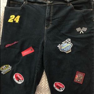 Cool NASCAR Capris! Size 22W. Gloria Vanderbilt.